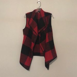 Buffalo plaid vest. Size small